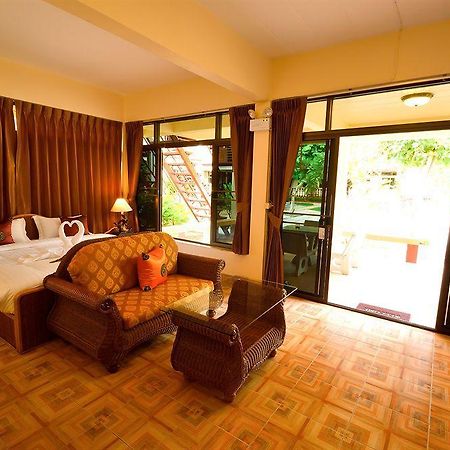 Avila Resort Pattaya Luaran gambar